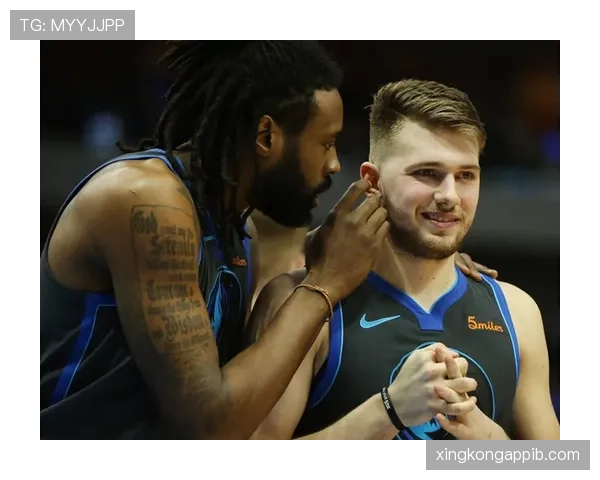 奥斯卡·罗伯特森突破终结能力提升，助力球队关键时刻得分拉开差距