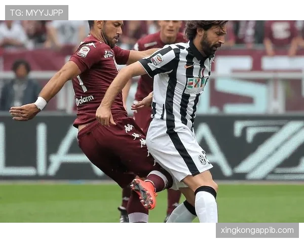 乌加特与罗德里：防守型和组织型后腰的战术角色对比